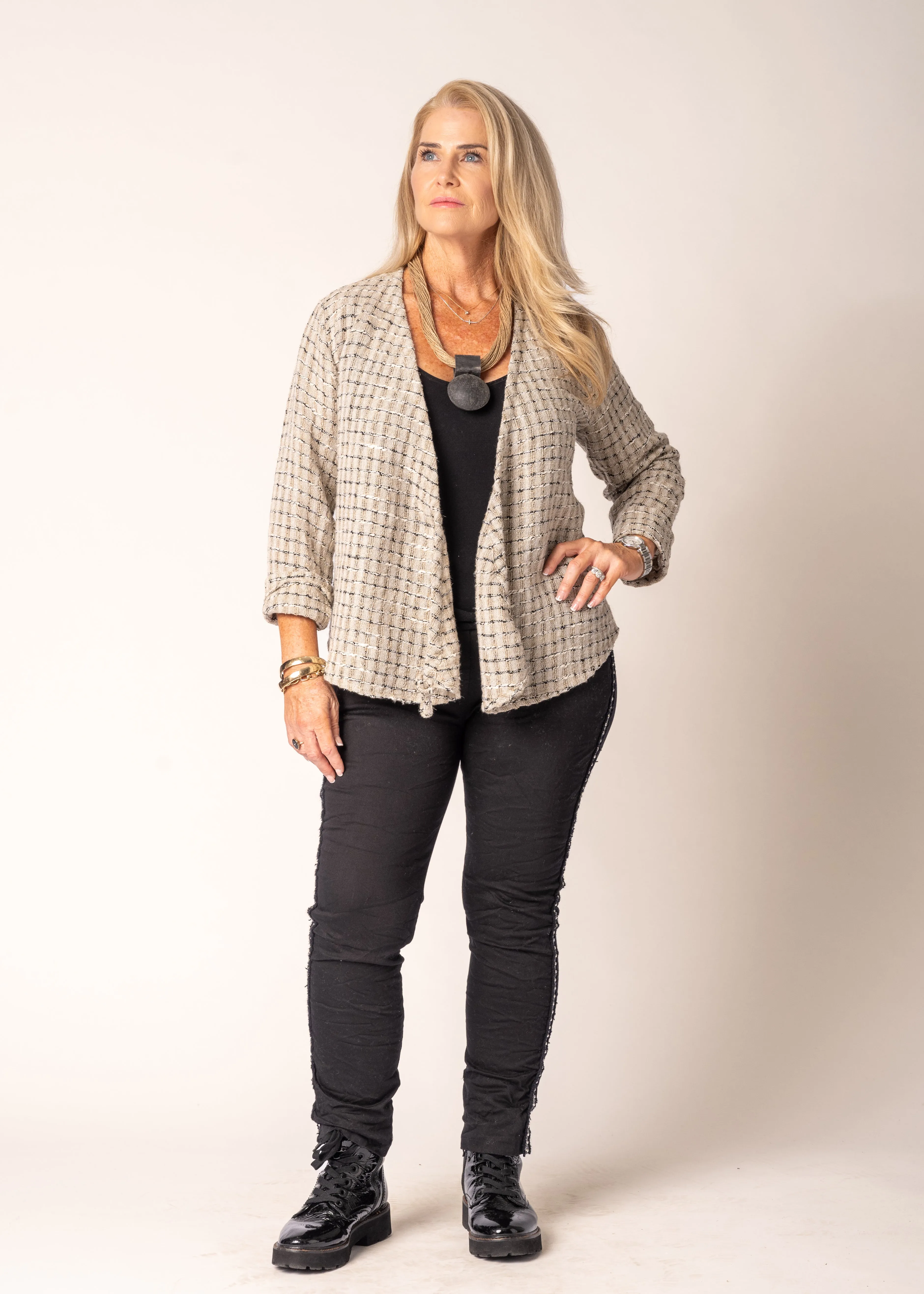 Amara Linen Jacket in Latte