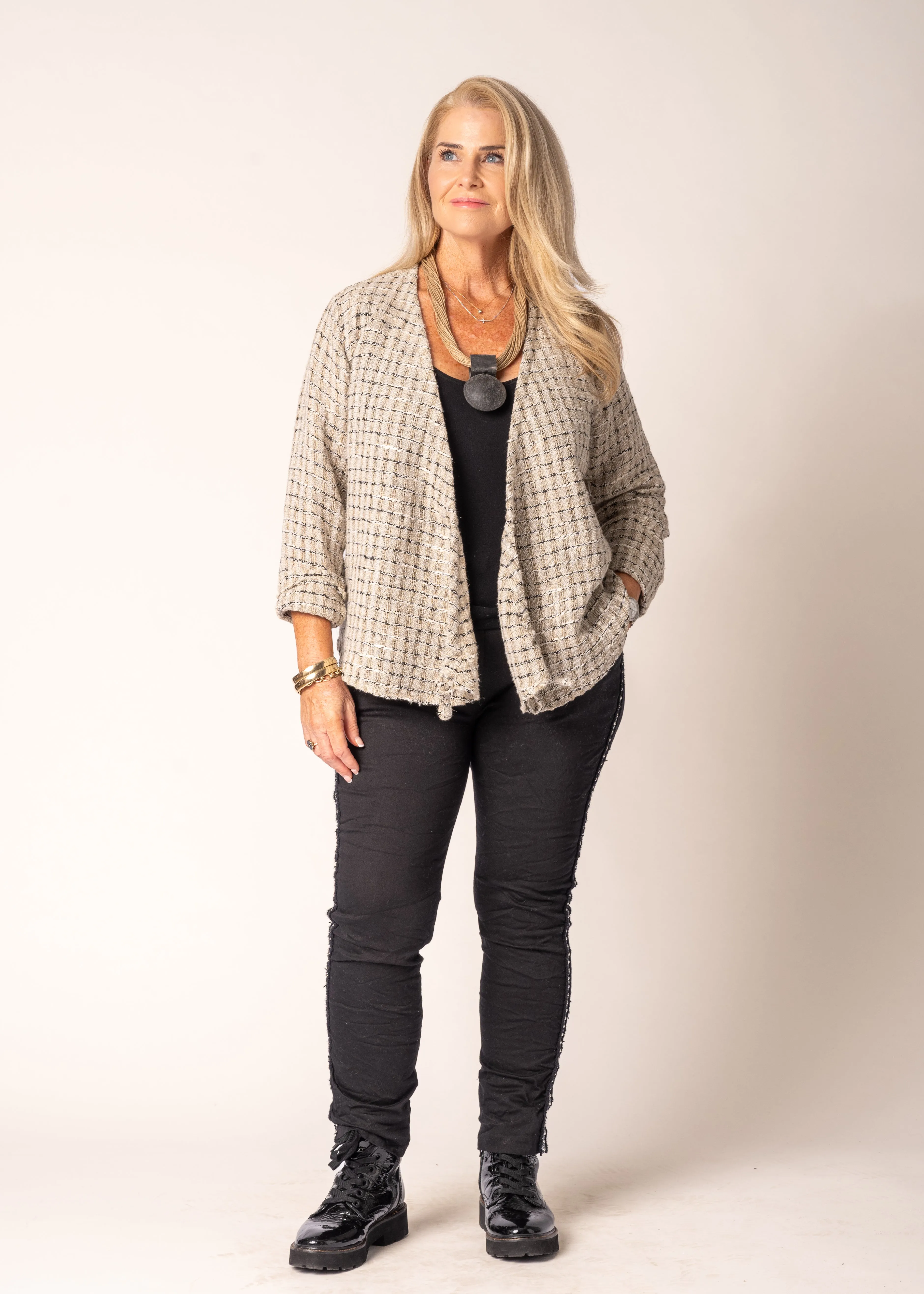 Amara Linen Jacket in Latte