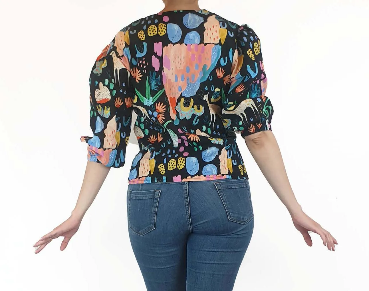 Jericho Road colourful print 3/4 sleeve top size 10