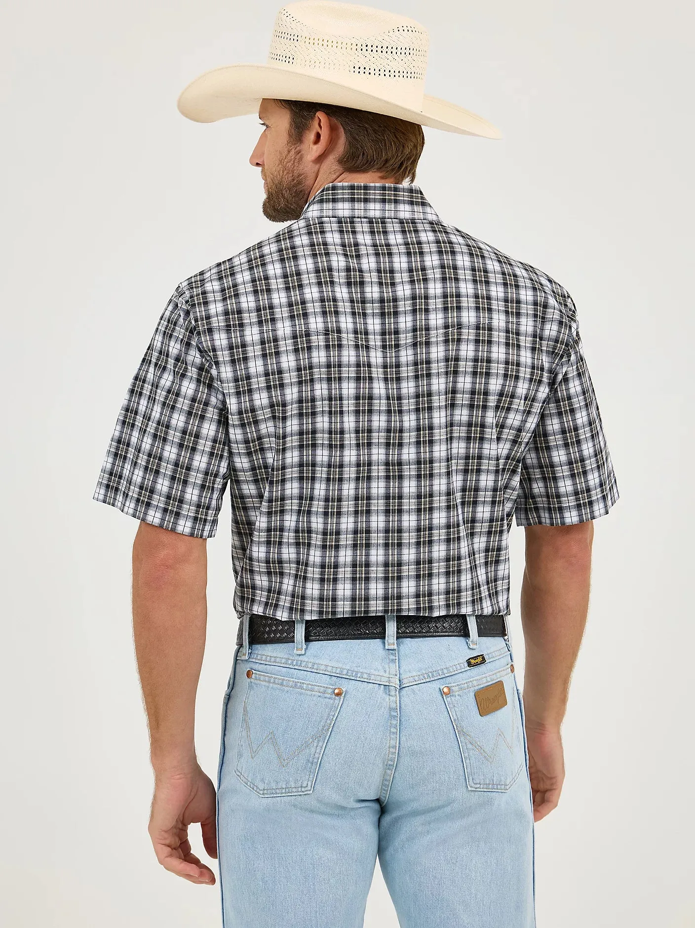 Men's Wrangler Wrinkle Resist Short Sleeve Western Snap Plaid Shirt - 112359509