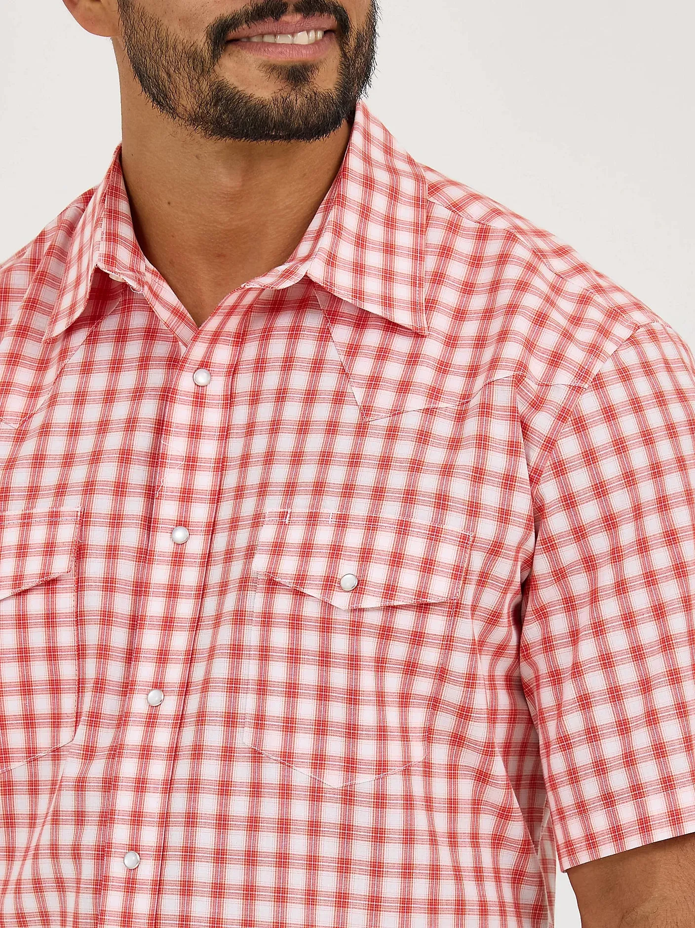 Men's Wrangler Wrinkle Resist Short Sleeve Western Snap Plaid Shirt - 112365851