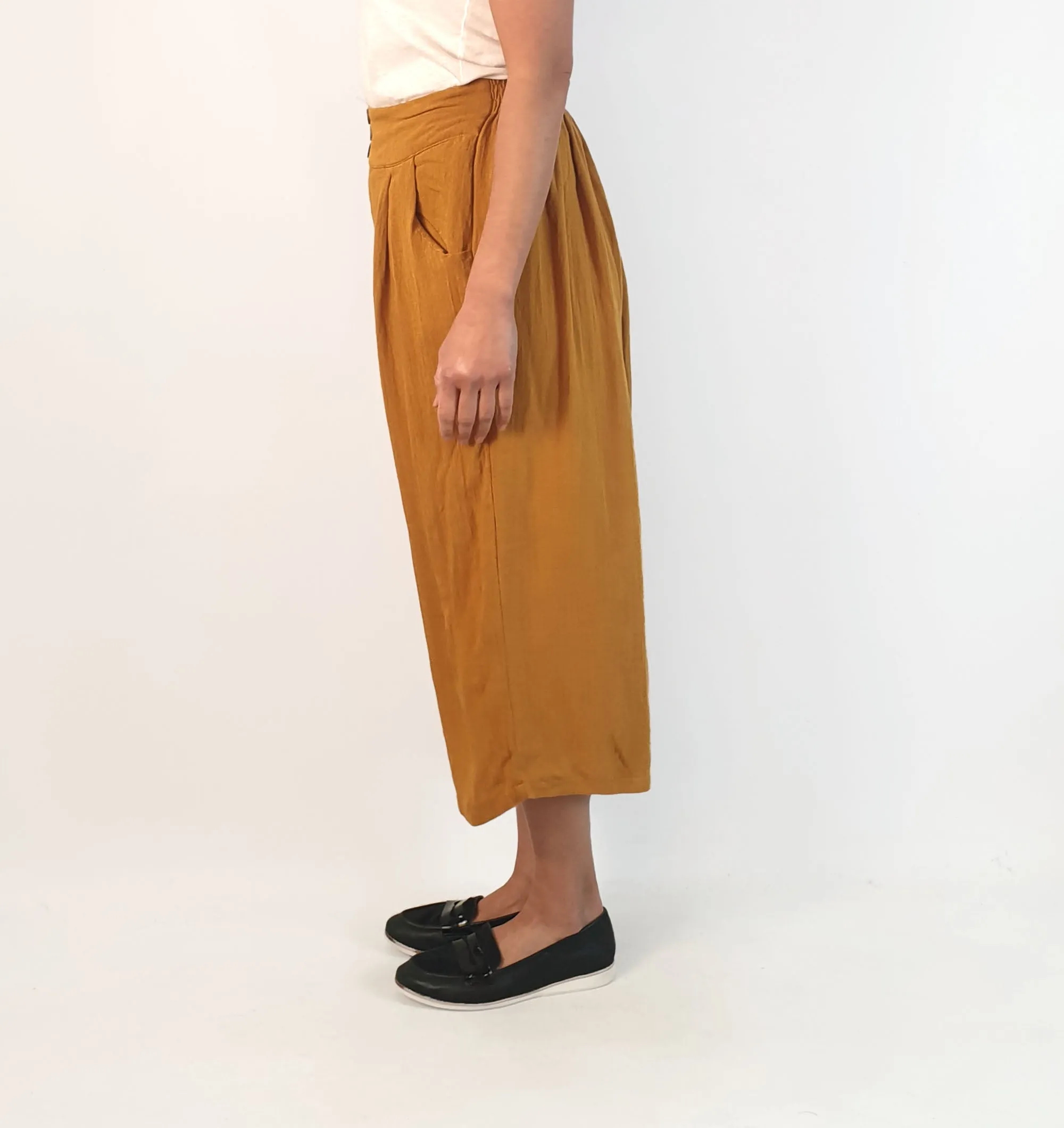 Missy O mustard wide leg culotte pants size 10
