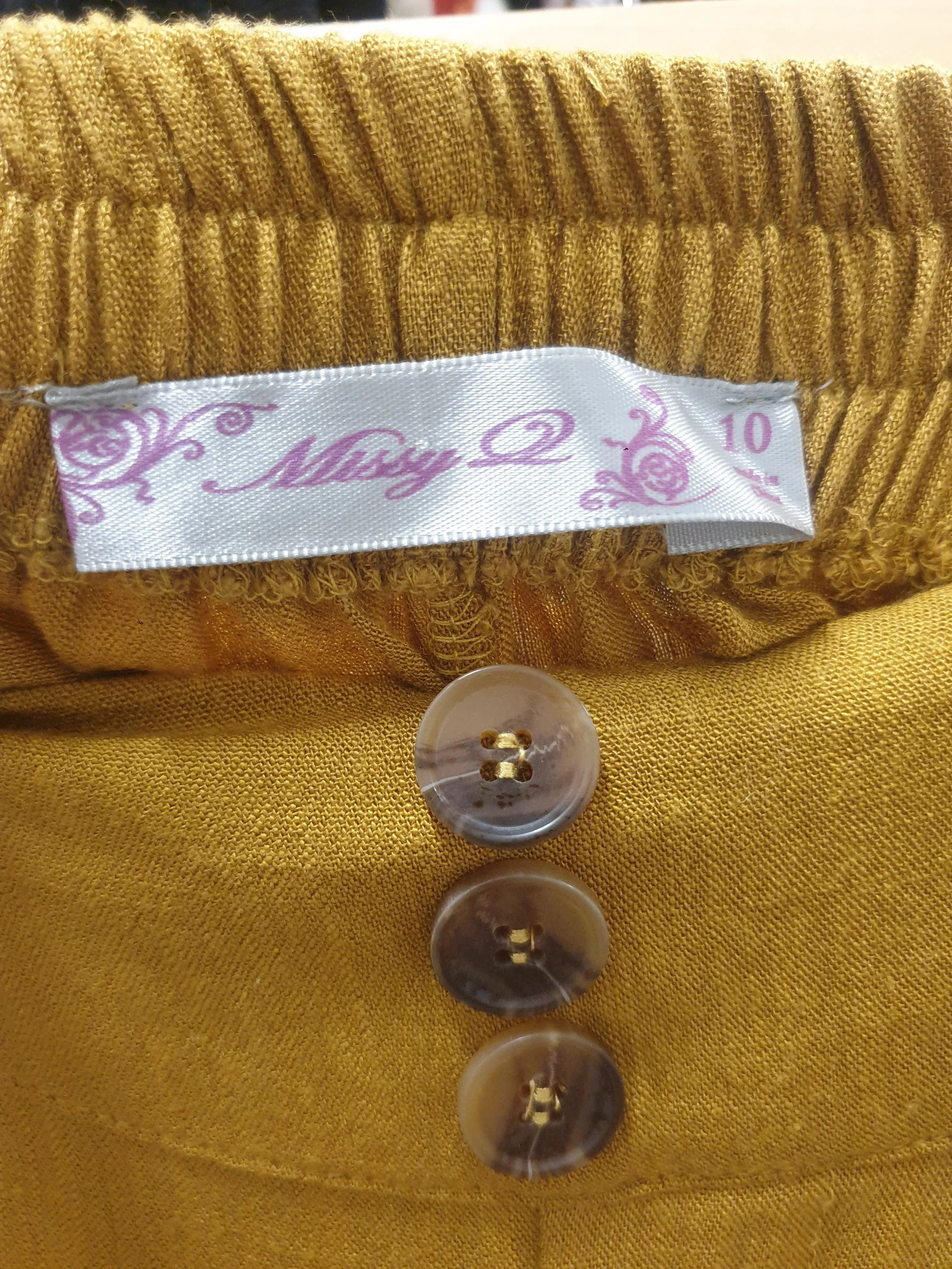 Missy O mustard wide leg culotte pants size 10