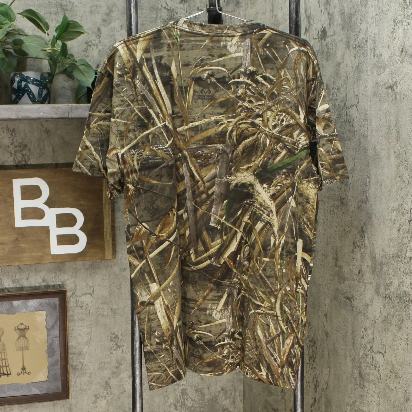 Russell Outdoors Men's Camoflauge Camo T-Shirt XL Realtree Max 5