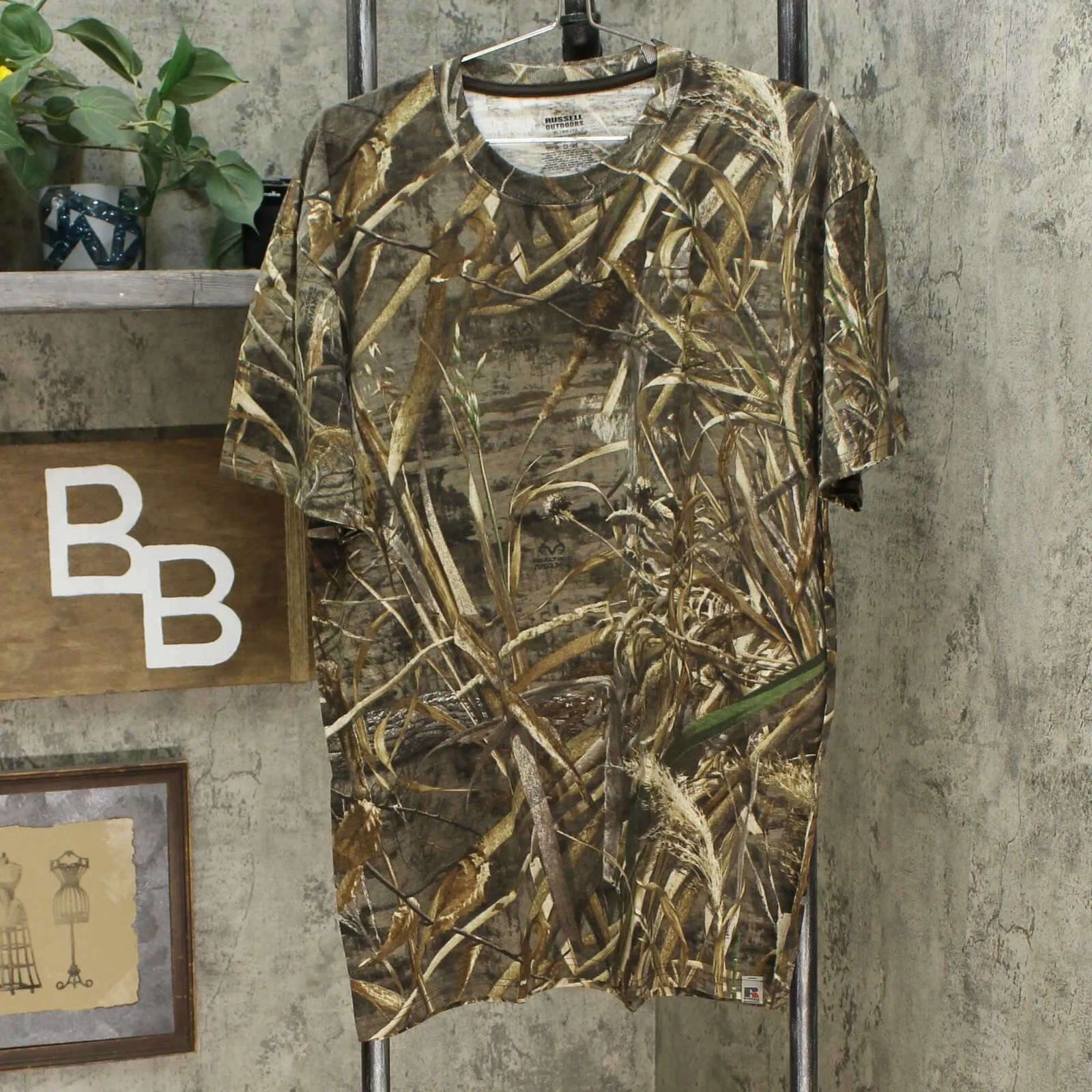 Russell Outdoors Men's Camoflauge Camo T-Shirt XL Realtree Max 5