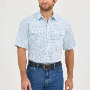 Wrangler Men's S/S Wrinkle Resist Checkered Plaid Western Snap Shirt in Blue & White
